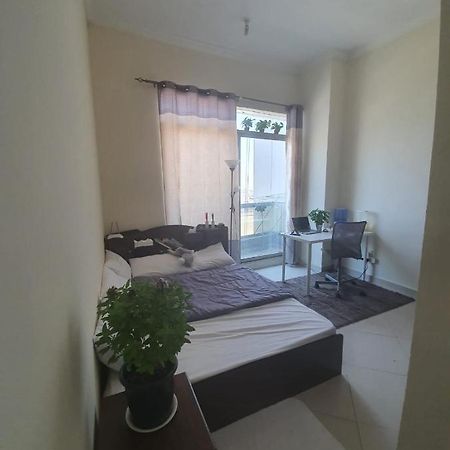 One Masterbedroom In 2 Bedroom Apt,Al Darwesh,Al Barsha 1 Dubai Exterior photo